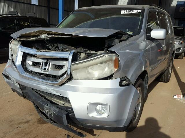 5FNYF3H65AB007816 - 2010 HONDA PILOT EXL SILVER photo 2