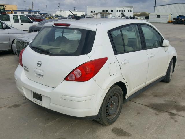 3N1BC13E99L442386 - 2009 NISSAN VERSA S WHITE photo 4