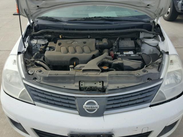 3N1BC13E99L442386 - 2009 NISSAN VERSA S WHITE photo 7