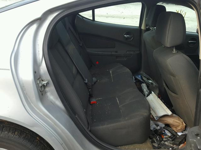 2G2WP522941333216 - 2004 PONTIAC GRAND PRIX SILVER photo 6