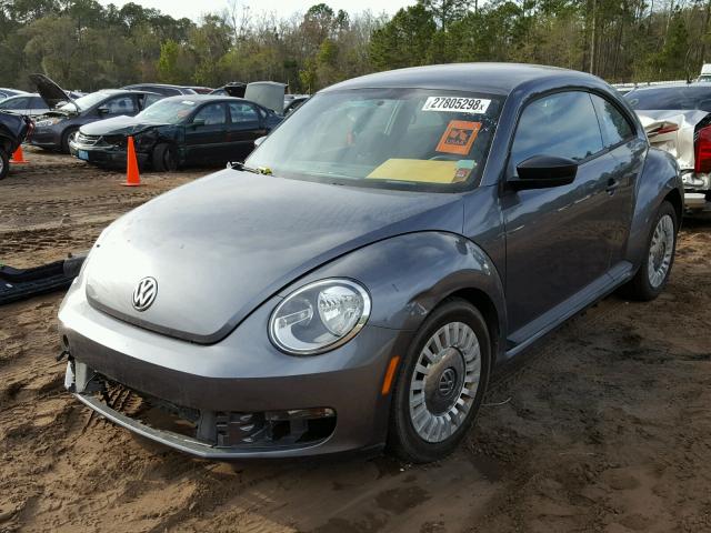 3VWFP7AT2DM643540 - 2013 VOLKSWAGEN BEETLE GRAY photo 2