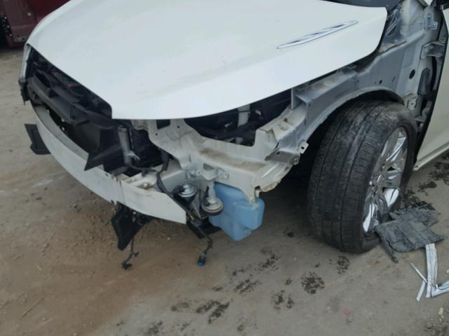 1G4GC5ED5BF186905 - 2011 BUICK LACROSSE C WHITE photo 9