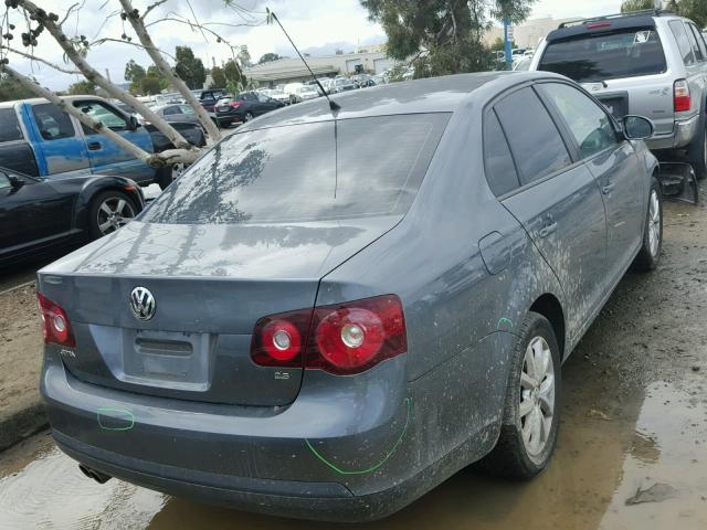 3VWRZ7AJ6AM098668 - 2010 VOLKSWAGEN JETTA SE GRAY photo 4