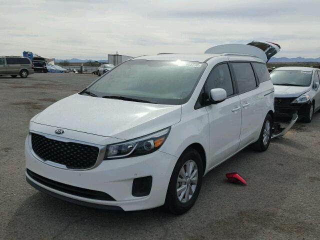 KNDMB5C11G6214080 - 2016 KIA SEDONA LX WHITE photo 2