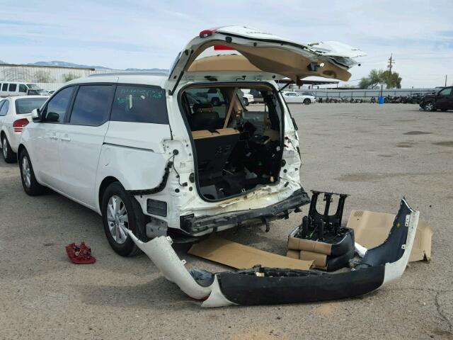 KNDMB5C11G6214080 - 2016 KIA SEDONA LX WHITE photo 3