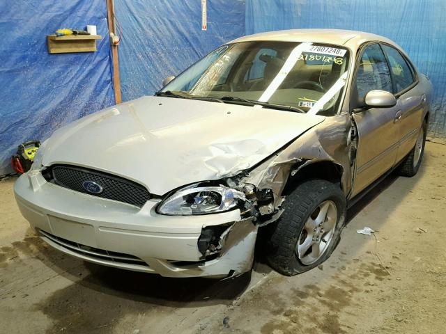 1FAFP53211A234083 - 2001 FORD TAURUS SE GOLD photo 2