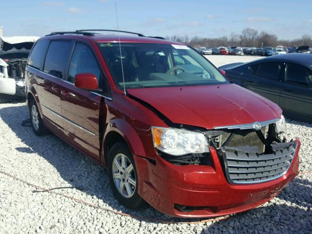 2A4RR5D12AR103354 - 2010 CHRYSLER TOWN & COU RED photo 1