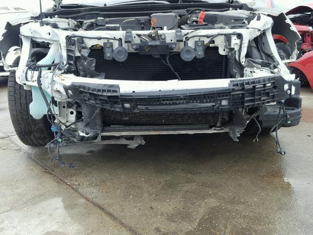 1HGCR2F80FA007949 - 2015 HONDA ACCORD EXL WHITE photo 9