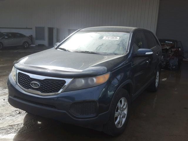 5XYKT3A12BG006632 - 2011 KIA SORENTO BA GREEN photo 2