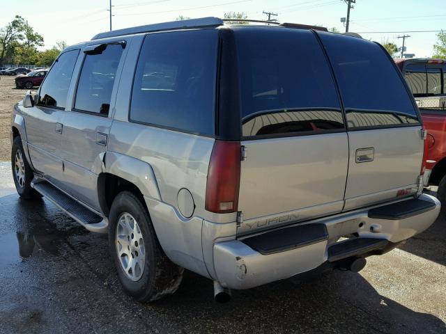 1GKEK13R7XR906981 - 1999 GMC DENALI SILVER photo 3