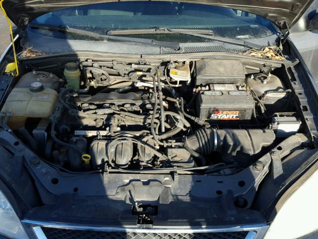 3FAHP37N15R130075 - 2005 FORD FOCUS ZX5 GRAY photo 7