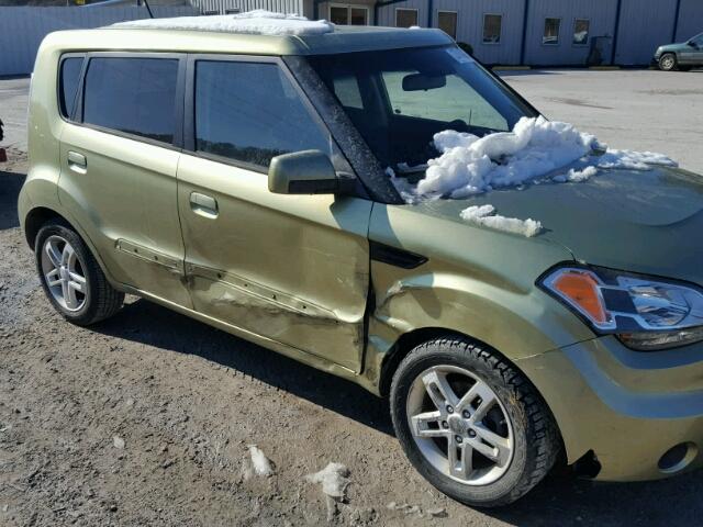 KNDJT2A26A7050563 - 2010 KIA SOUL + GOLD photo 9