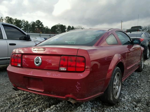 1ZVHT82H455136439 - 2005 FORD MUSTANG GT BURGUNDY photo 4