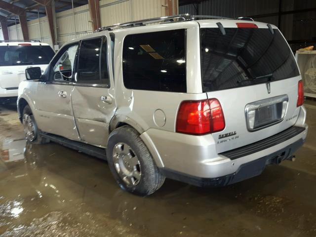 5LMFU27576LJ04643 - 2006 LINCOLN NAVIGATOR SILVER photo 3