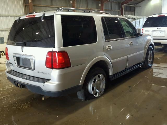 5LMFU27576LJ04643 - 2006 LINCOLN NAVIGATOR ვერცხლისფერი ფოტო 4