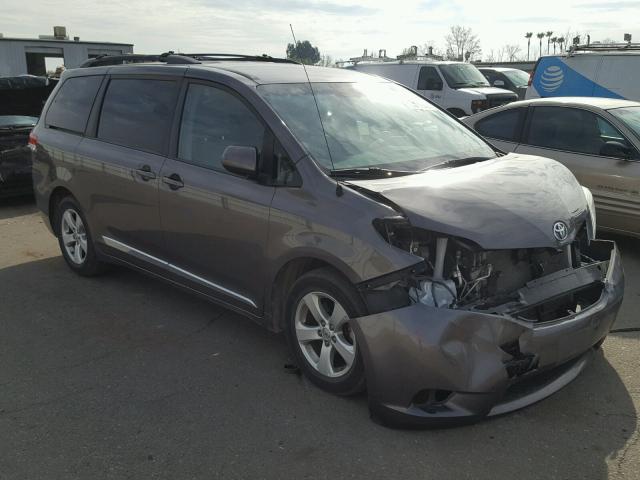 5TDKK3DC9DS369340 - 2013 TOYOTA SIENNA LE GRAY photo 1