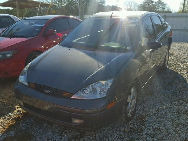 1FAFP38332W335006 - 2002 FORD FOCUS ZTS GRAY photo 2