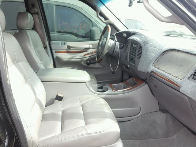 5LMFU28R32LJ14095 - 2002 LINCOLN NAVIGATOR BLACK photo 5