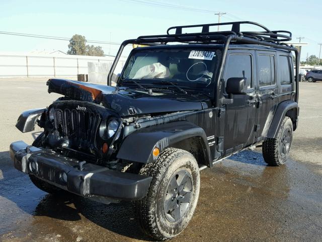 1C4BJWDG9CL163247 - 2012 JEEP WRANGLER U GREEN photo 2