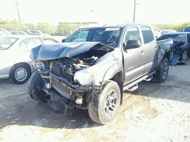 5TFJU4GNXEX058990 - 2014 TOYOTA TACOMA DOU GRAY photo 2