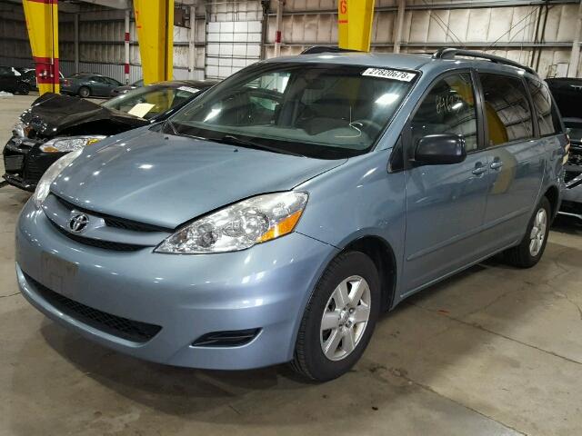 5TDZK23C48S182636 - 2008 TOYOTA SIENNA CE BLUE photo 2