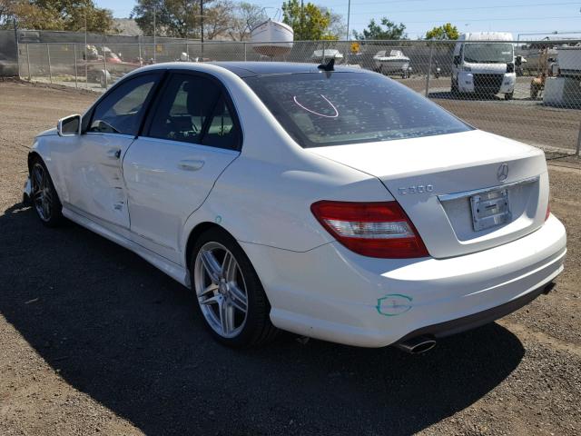 WDDGF5EB1AR095773 - 2010 MERCEDES-BENZ C 300 WHITE photo 3