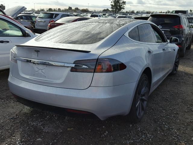 5YJSA1E49HF217342 - 2017 TESLA MODEL S Արծաթագույն լուսանկար 4
