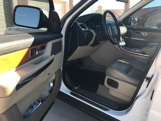 SALSF2D48BA711242 - 2011 LAND ROVER RANGE ROVE WHITE photo 5