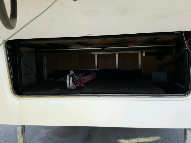 4YDF31F297S631664 - 2007 KEYSTONE OUTBACK WHITE photo 9