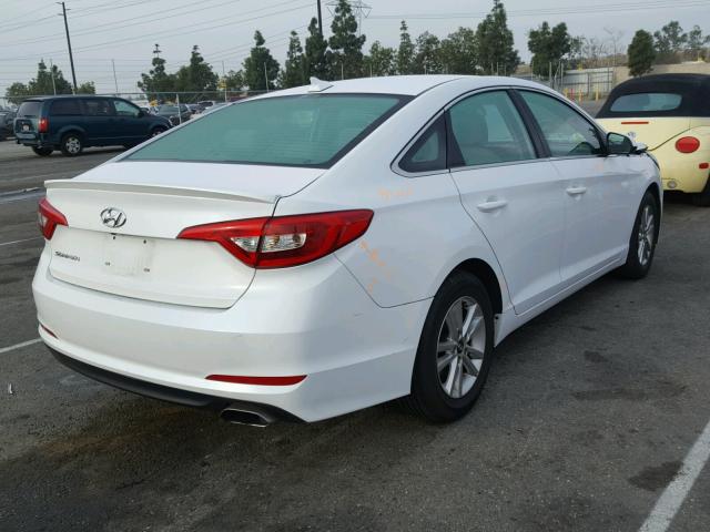 5NPE24AF0GH340434 - 2016 HYUNDAI SONATA SE WHITE photo 4