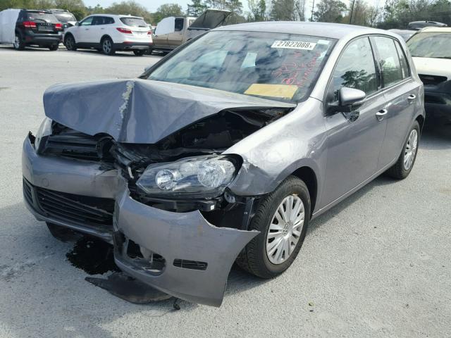 WVWDA7AJ7AW343417 - 2010 VOLKSWAGEN GOLF 灰色 照片 2