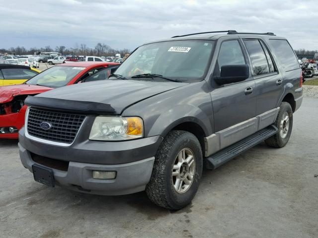 1FMRU15W03LB94297 - 2003 FORD EXPEDITION GRAY photo 2