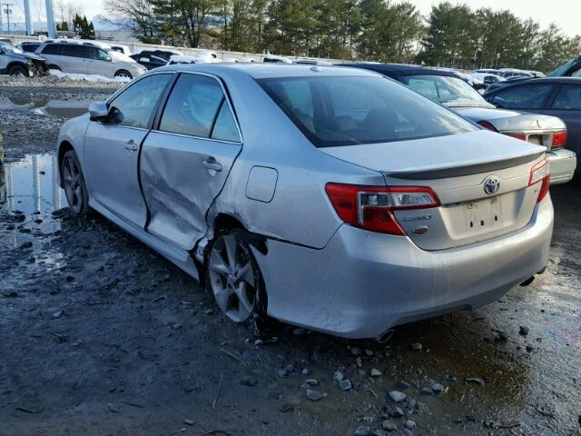 4T1BK1FK8CU005750 - 2012 TOYOTA CAMRY SE GRAY photo 3