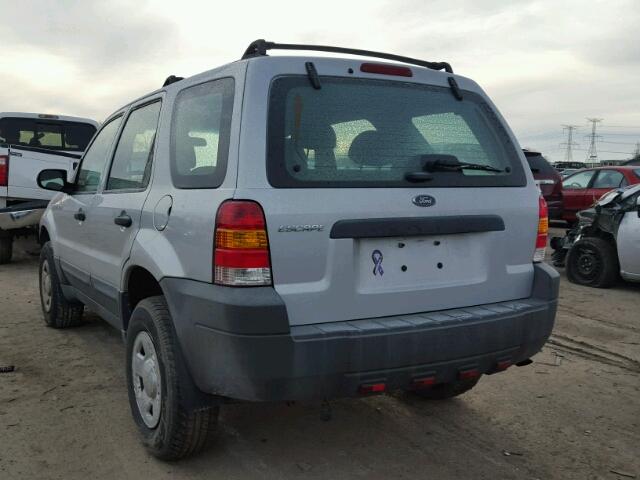 1FMYU92Z75DA03514 - 2005 FORD ESCAPE XLS SILVER photo 3