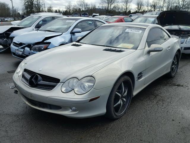 WDBSK75F83F012129 - 2003 MERCEDES-BENZ SL 500R SILVER photo 2