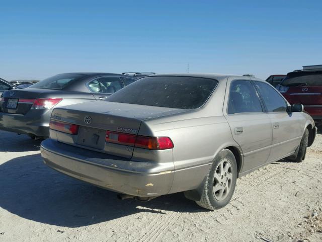 4T1BF22K4VU024265 - 1997 TOYOTA CAMRY CE GRAY photo 4