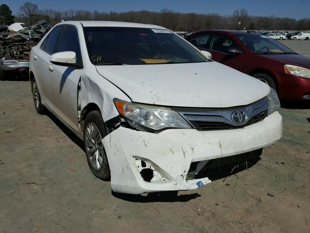 4T1BF1FK1CU513580 - 2012 TOYOTA CAMRY BASE WHITE photo 1