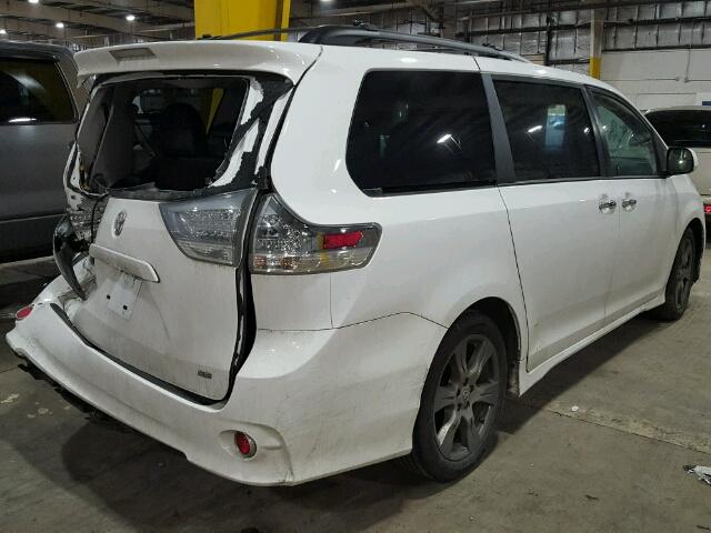 5TDXZ3DC0HS838886 - 2017 TOYOTA SIENNA SE WHITE photo 4