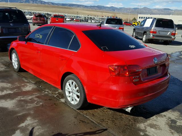 3VWDP7AJ8DM369248 - 2013 VOLKSWAGEN JETTA SE RED photo 3