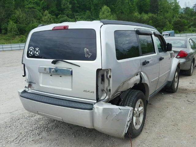 1D8GU58K27W559998 - 2007 DODGE NITRO SILVER photo 4