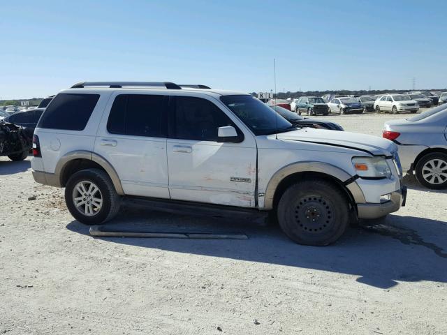 1FMEU64E77UB45215 - 2007 FORD EXPLORER E WHITE photo 9