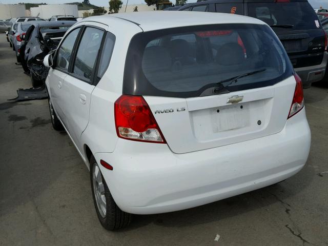 KL1TD62615B450121 - 2005 CHEVROLET AVEO BASE WHITE photo 3