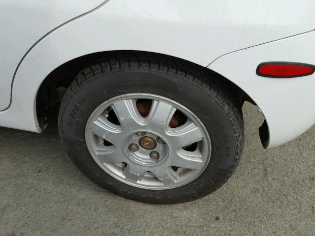 KL1TD62615B450121 - 2005 CHEVROLET AVEO BASE Beyaz fotoğraf 9