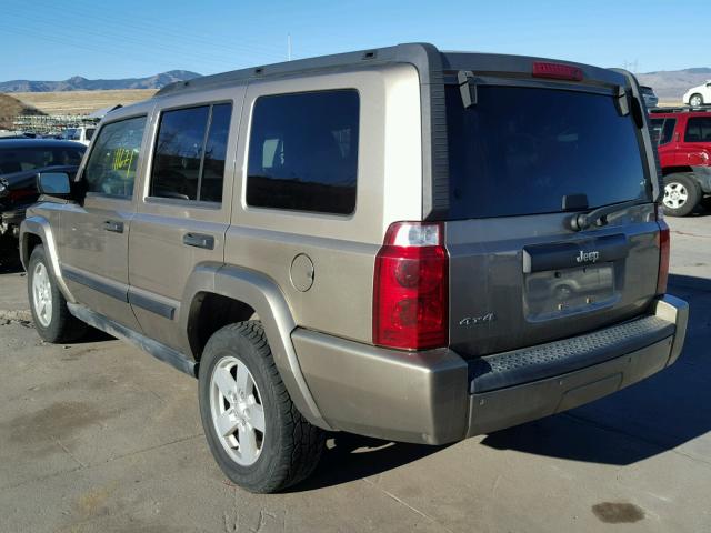 1J8HG48K76C257569 - 2006 JEEP COMMANDER GOLD photo 3
