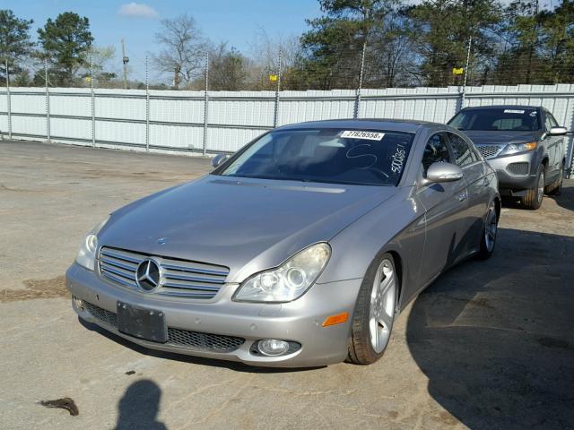 WDDDJ75X16A018187 - 2006 MERCEDES-BENZ CLS 500C SILVER photo 2