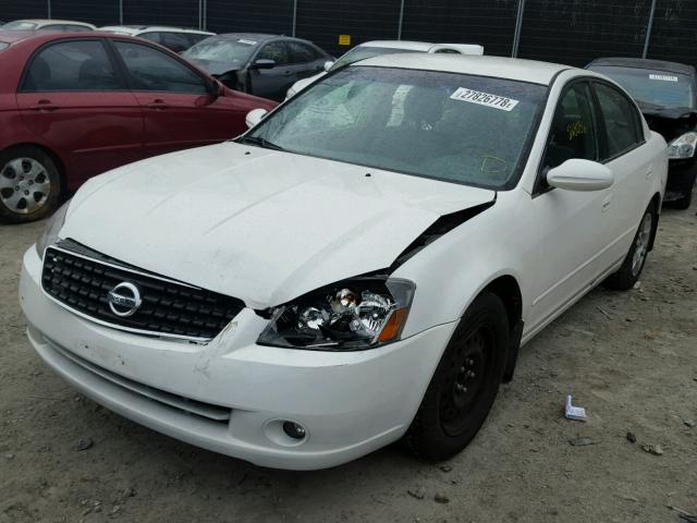 1N4AL11D95C205265 - 2005 NISSAN ALTIMA S WHITE photo 2