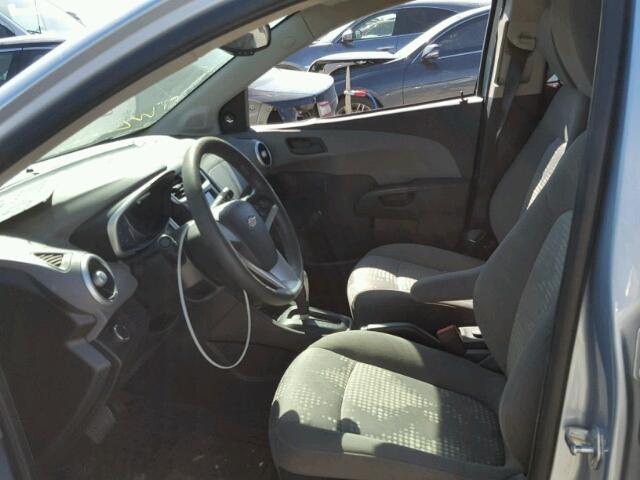 1G1JB5SH1H4152641 - 2017 CHEVROLET SONIC LS 灰色 照片 5