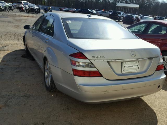 WDDNG71X38A173609 - 2008 MERCEDES-BENZ S 550 SILVER photo 3