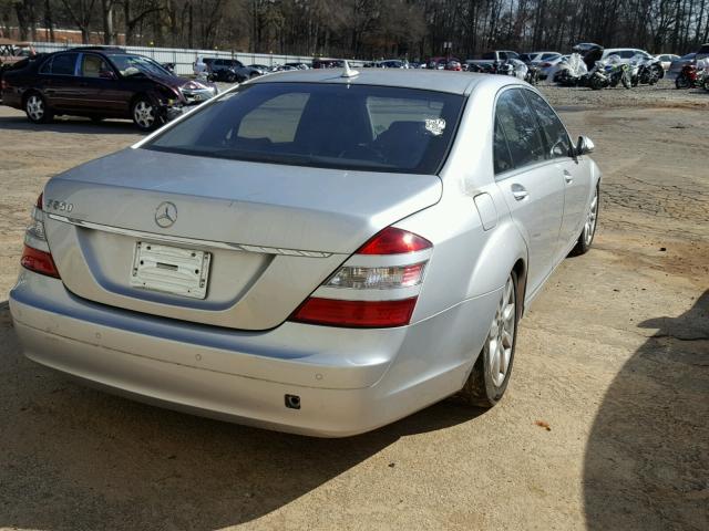 WDDNG71X38A173609 - 2008 MERCEDES-BENZ S 550 SILVER photo 4