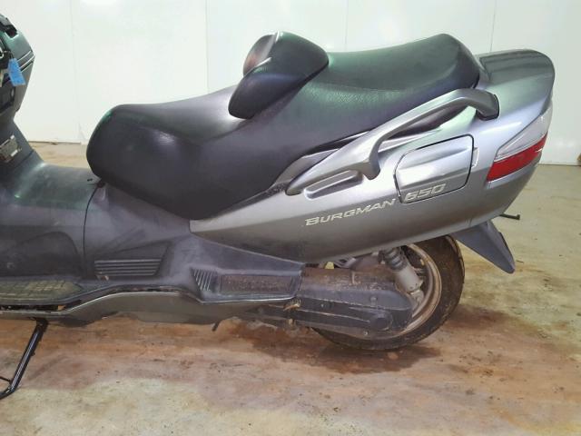 JS1CP51A762100570 - 2006 SUZUKI AN650 K3 GRAY photo 7